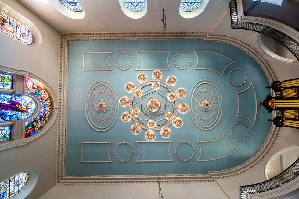 The Curve Chandelier at TheChurch2016